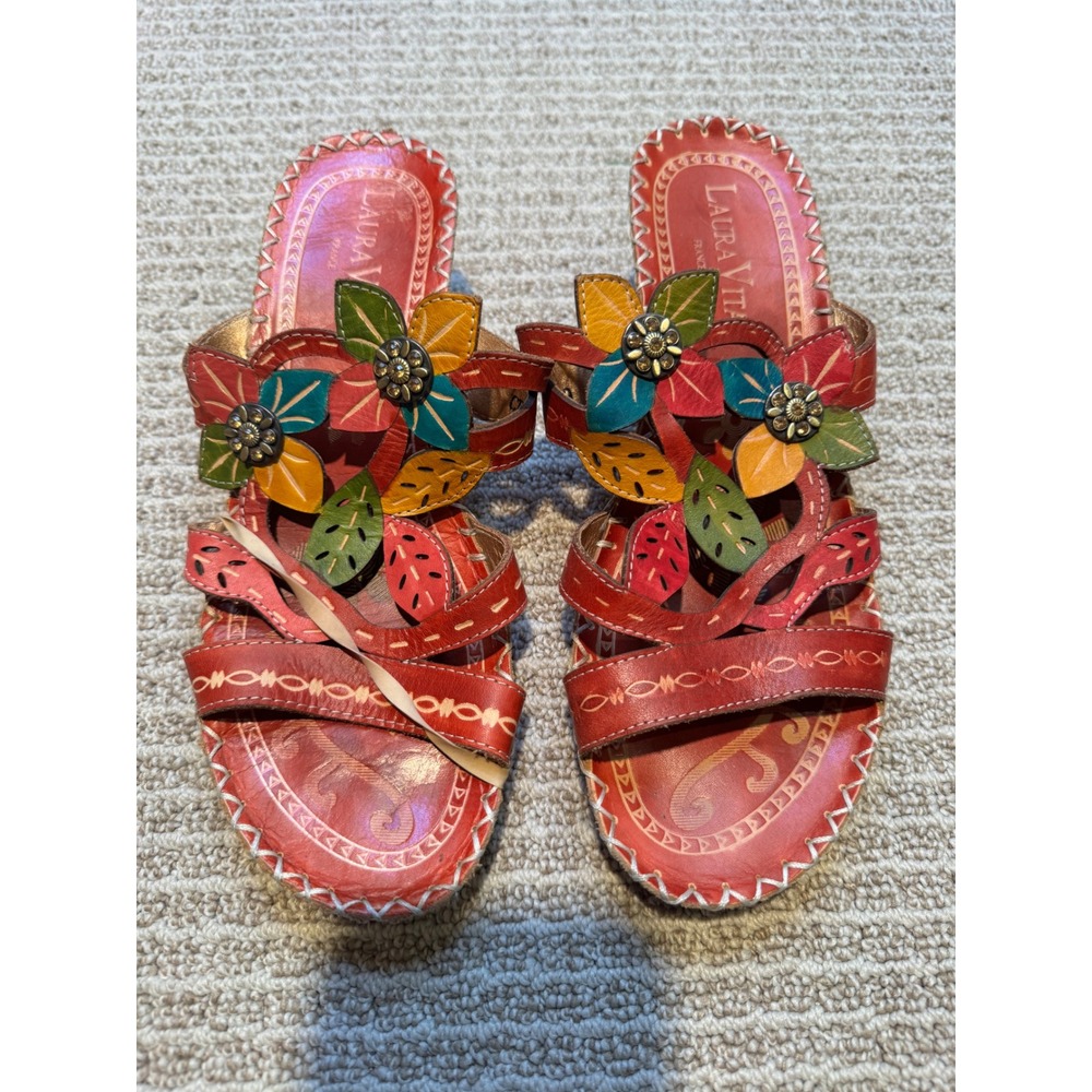 Laura Vita Floral Leather Sandals Womens EU 39 US 8 Boho Embellished Slip On Red